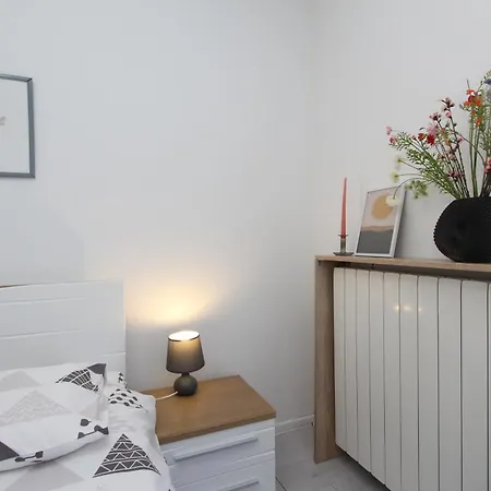 Rozi Apartment *